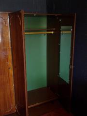 Шкаф трехстворчатый,  полированый. Недорого!