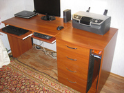 Продам компьютерный стол и тумбу