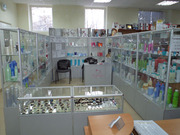 Витрины стеклянные из алюминиевого профиля