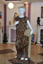 Скульптуры и статуэтки