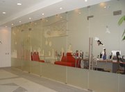 Офисные перегородки из закаленного стекла