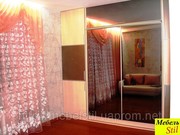 Шкаф-кровать подъемная с темными зеркалами 