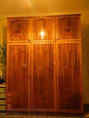 Продам 3-х створчатый шкаф с антресолью