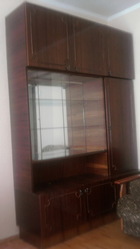 Продам сервант. Цена 300 гр.