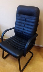СОЛИДНЫЕ ОФИСНЫЕ КОЖАНЫЕ Кресла ORMAN. Продаю