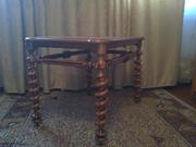 стол журнальный,  подсвечники,  подставки